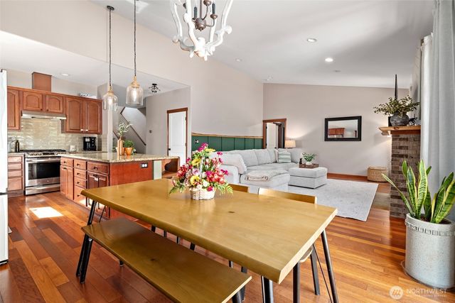 2851 SW Berwick Drive, Oak Harbor, WA 98277