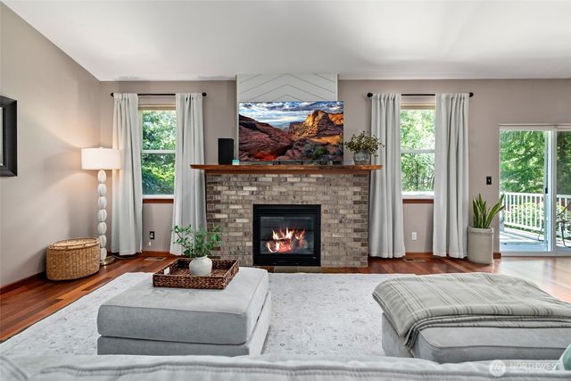 2851 SW Berwick Drive, Oak Harbor, WA 98277