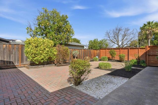 869 Bette Avenue, Cupertino, CA 95014