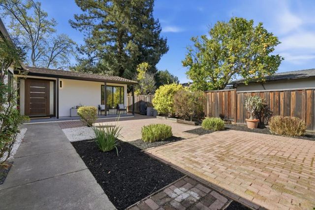 869 Bette Avenue, Cupertino, CA 95014
