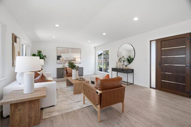 869 Bette Avenue, Cupertino, CA 95014