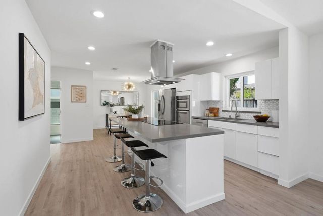 869 Bette Avenue, Cupertino, CA 95014