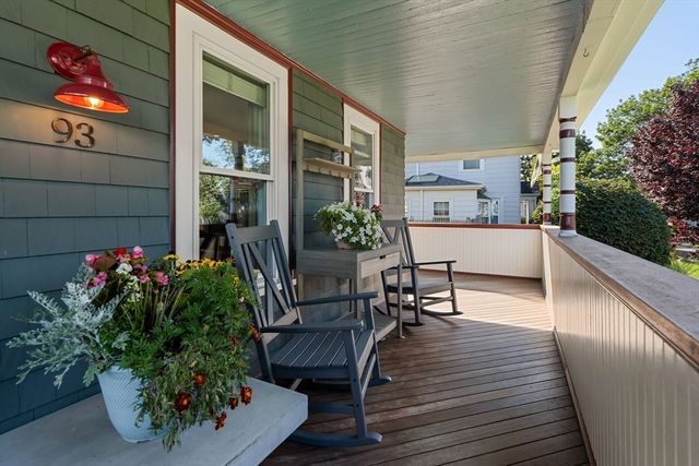 93 Albatross Rd, Quincy, MA 02169