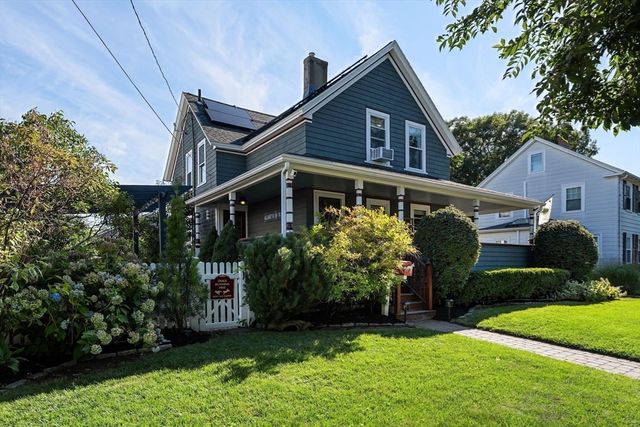 93 Albatross Rd, Quincy, MA 02169