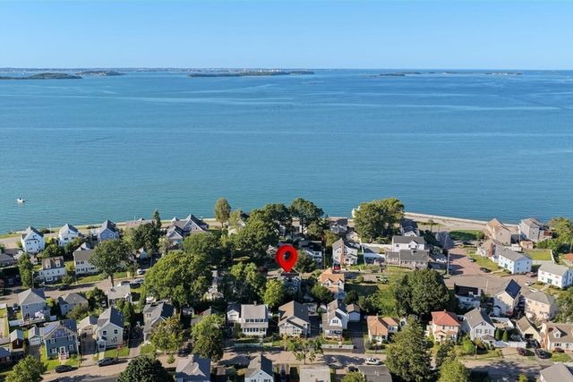 93 Albatross Rd, Quincy, MA 02169