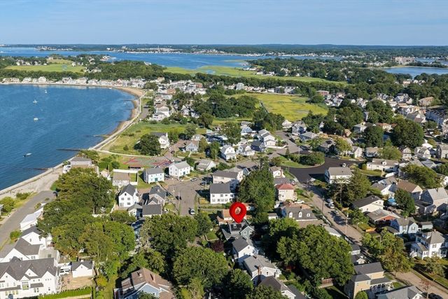 93 Albatross Rd, Quincy, MA 02169