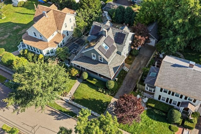 93 Albatross Rd, Quincy, MA 02169