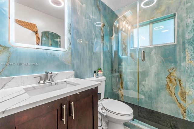 3201 Abbott Ln, Hollywood, FL 33021