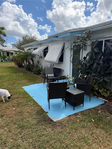 3201 Abbott Ln, Hollywood, FL 33021