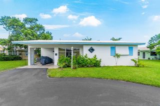 3201 Abbott Ln, Hollywood, FL 33021