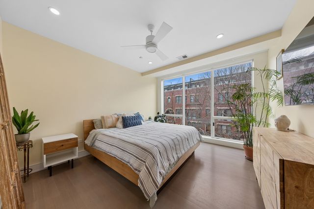 2643 N HERMITAGE Avenue 202, Chicago, IL 60614