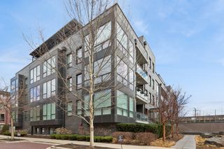 2643 N HERMITAGE Avenue 202, Chicago, IL 60614