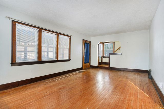 126 N Corona Street, Elkhart, IN 46516