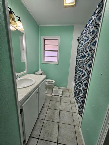 105 South Central Boulevard, Chauvin, LA 70344