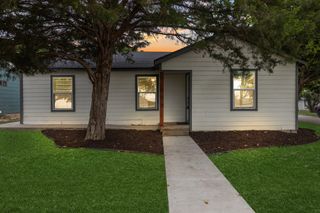 4301 Bagby Avenue, Waco, TX 76711