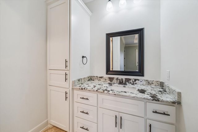 1339 Du Barry Lane, Houston, TX 77018