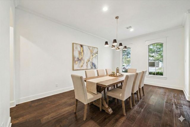 1339 Du Barry Lane, Houston, TX 77018