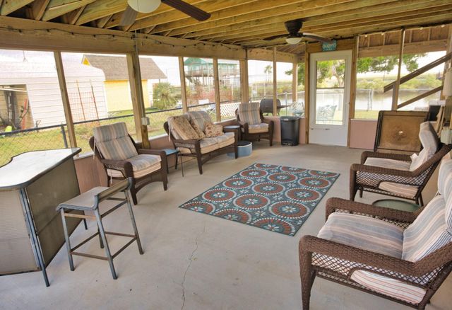 867 County Road 299, Sargent, TX 77414