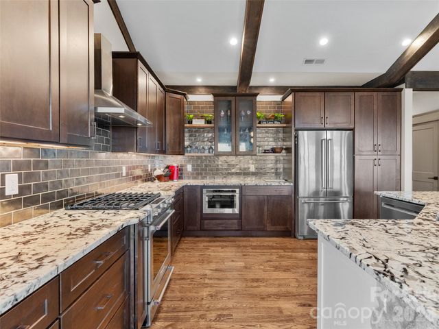 9 Soaring Hawk View, Asheville, NC 28804