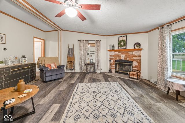 1540 E 900 N, Crawfordsville, IN 47933