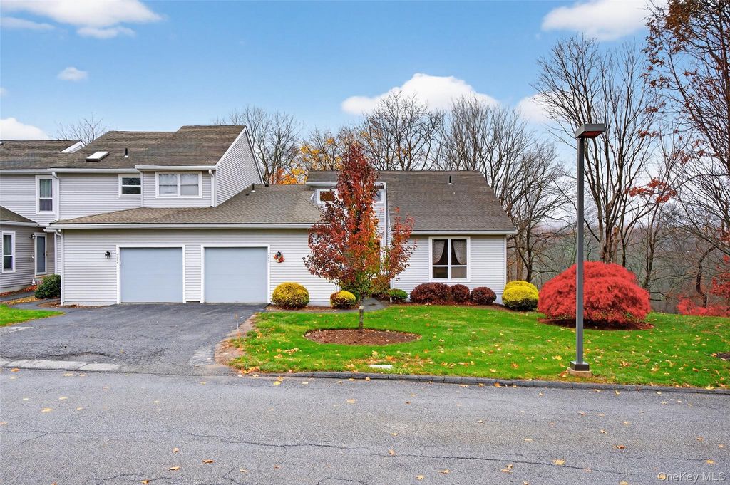 201 Woodsbrooke Drive, Mahopac, NY 10541