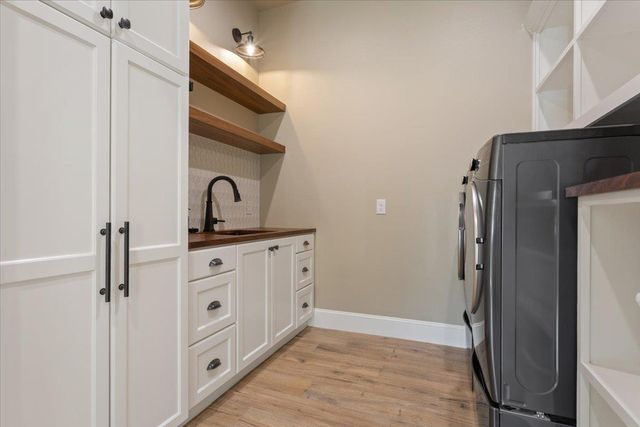 309 Highland Spring LN, Georgetown, TX 78633