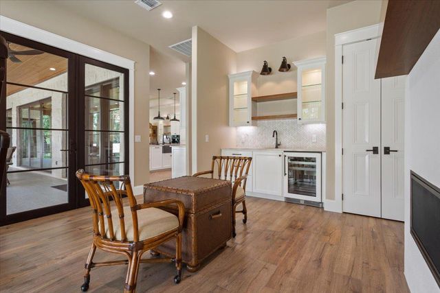 309 Highland Spring LN, Georgetown, TX 78633