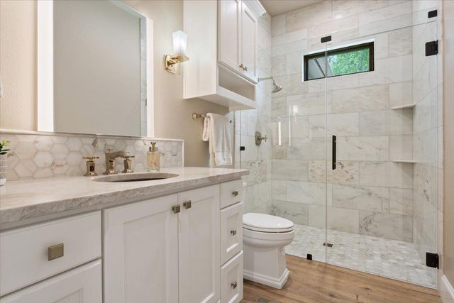 309 Highland Spring LN, Georgetown, TX 78633