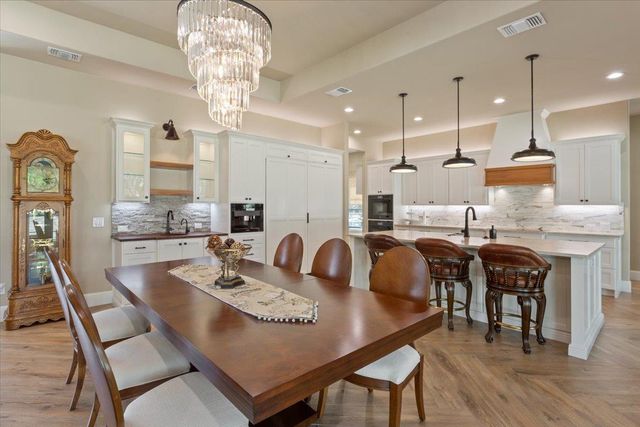 309 Highland Spring LN, Georgetown, TX 78633