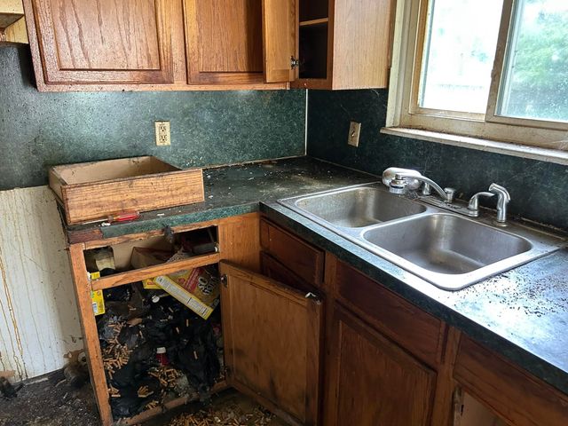 2018 Maryland Avenue, Flint, MI 48506