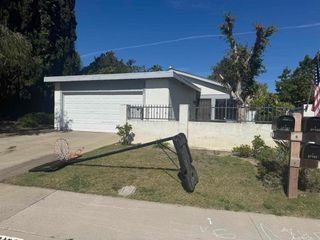 27181 Cedros, Mission Viejo, CA 92692