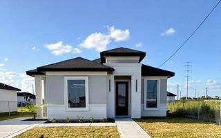 222 Merida Avenue, Donna, TX 78537
