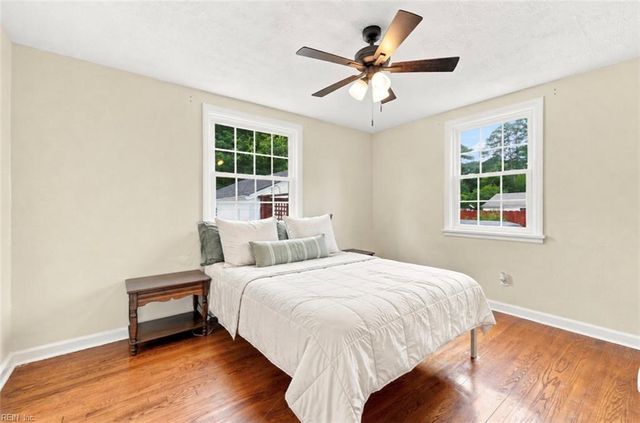 215 Tareyton LN, Portsmouth, VA 23701