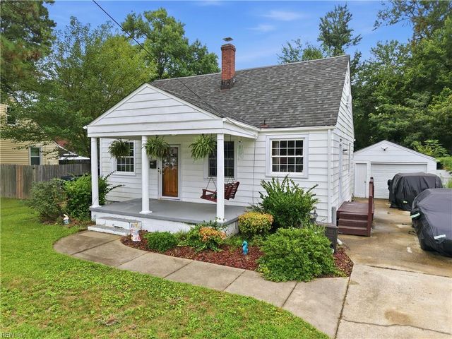 215 Tareyton LN, Portsmouth, VA 23701
