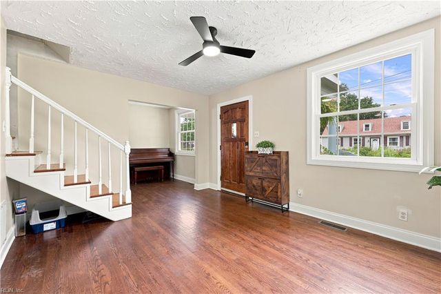 215 Tareyton LN, Portsmouth, VA 23701