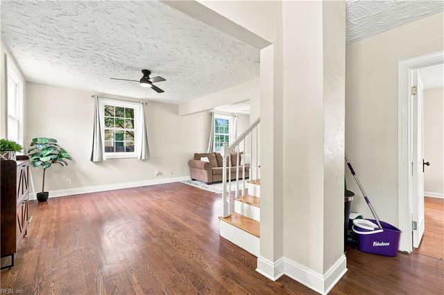 215 Tareyton LN, Portsmouth, VA 23701