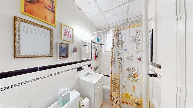 15 Governors Ave 7, Medford, MA 02155