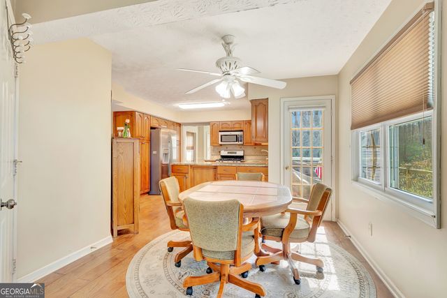 511 Fallside Court, Peachtree City, GA 30269