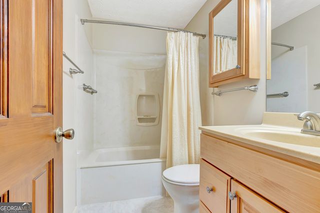 511 Fallside Court, Peachtree City, GA 30269