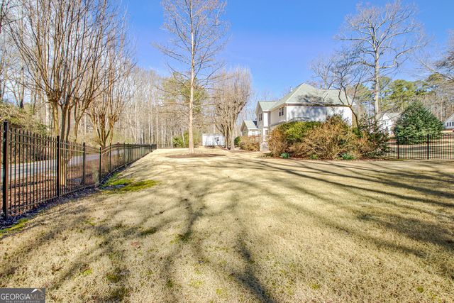 511 Fallside Court, Peachtree City, GA 30269