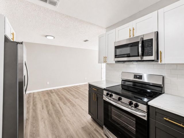 3425 E LOUISIANA AVENUE, Tampa, FL 33610