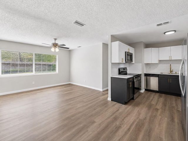3425 E LOUISIANA AVENUE, Tampa, FL 33610