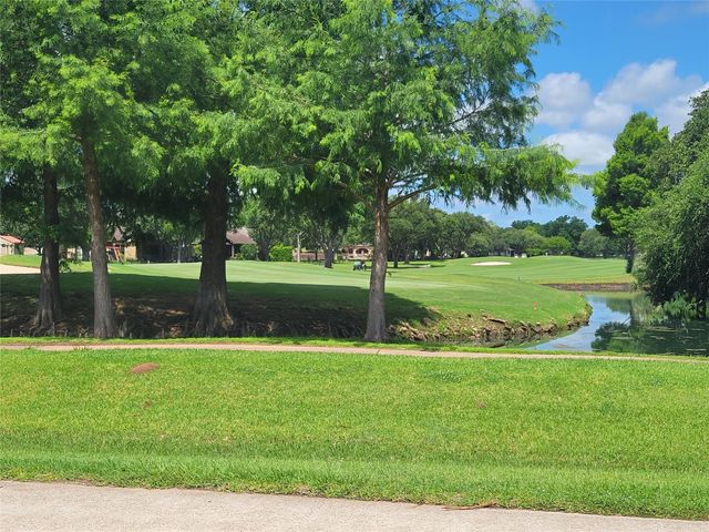 32915 Whitburn Trail, Weston Lakes, TX 77441