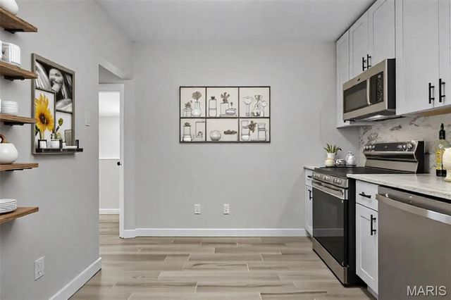 7562 Melrose Avenue, University City, MO 63130