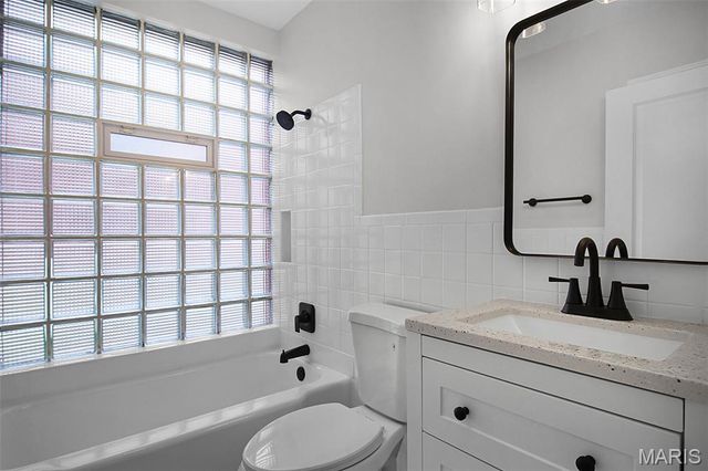 7562 Melrose Avenue, University City, MO 63130