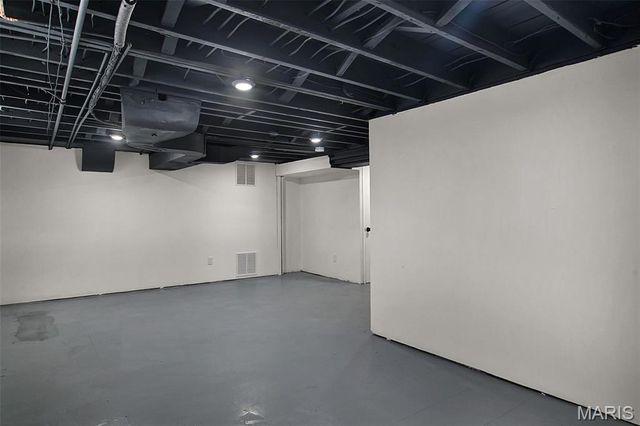 7562 Melrose Avenue, University City, MO 63130