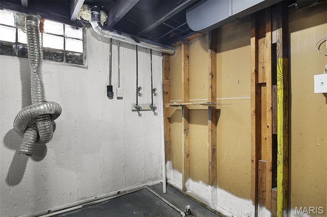 7562 Melrose Avenue, University City, MO 63130