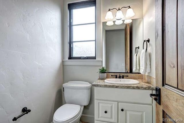 1030 S Adams Street, Denver, CO 80209