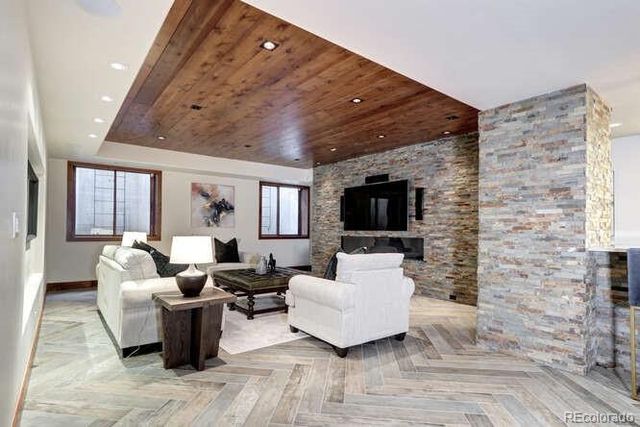 1030 S Adams Street, Denver, CO 80209