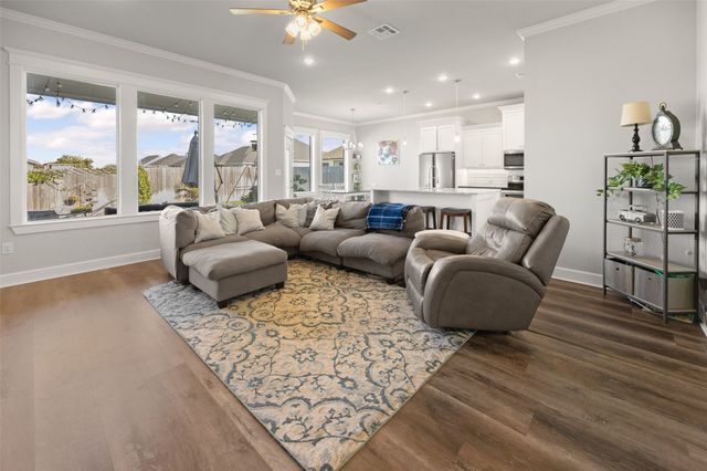 408 Daisy Lane, Robinson, TX 76706